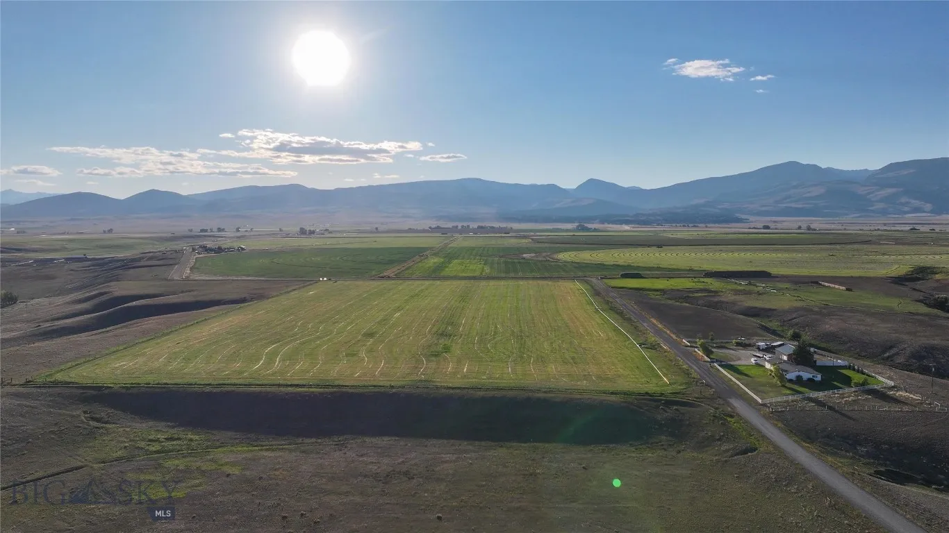 1120 Yellowstone Trail, Deer Lodge, Montana 59722, Deer Lodge, Montana 59722, 3 Bedrooms Bedrooms, ,2 BathroomsBathrooms,Farm,For Sale,1120 Yellowstone Trail, Deer Lodge, Montana 59722,0,406434