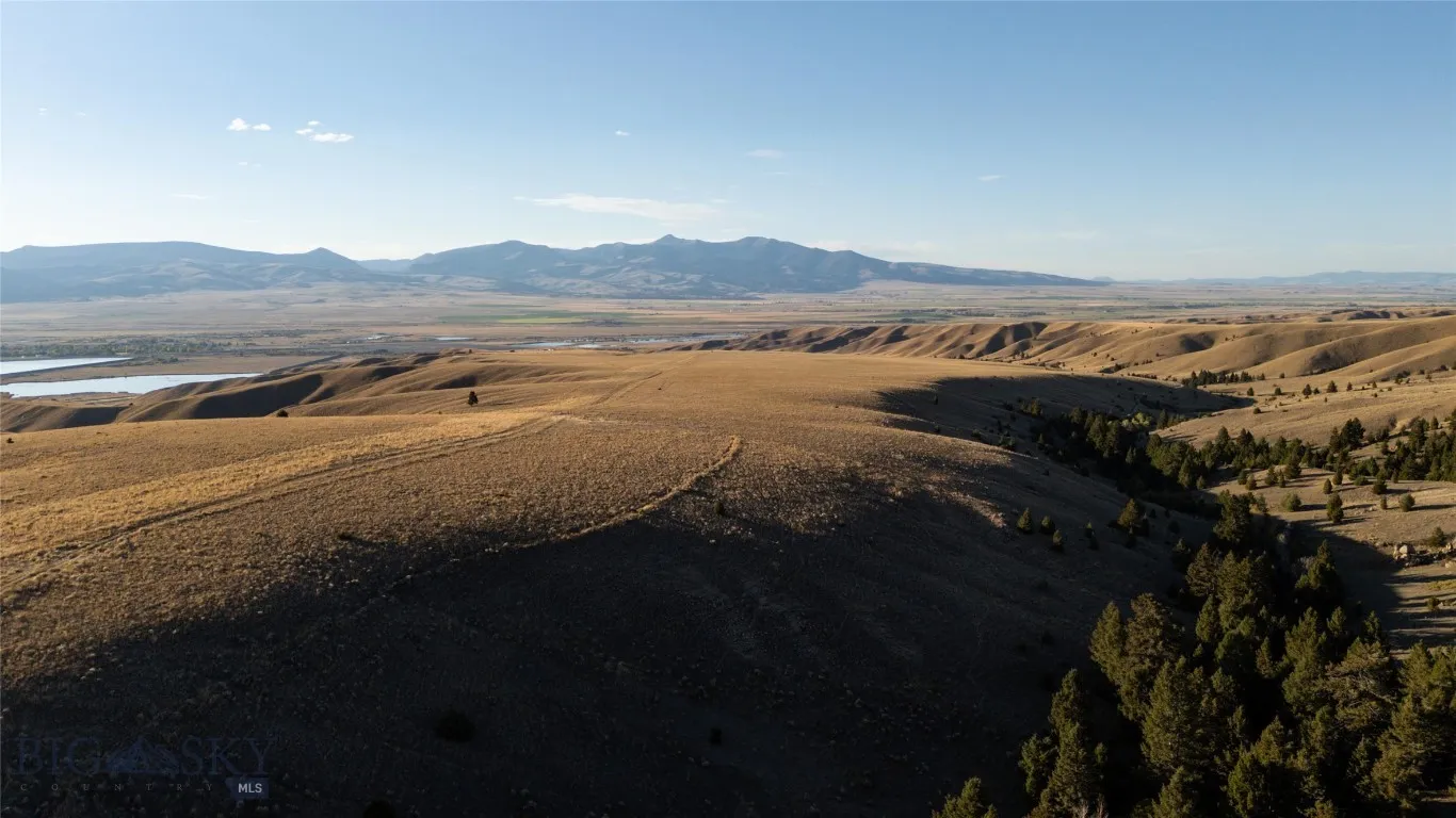 1120 Yellowstone Trail, Deer Lodge, Montana 59722, Deer Lodge, Montana 59722, 3 Bedrooms Bedrooms, ,2 BathroomsBathrooms,Farm,For Sale,1120 Yellowstone Trail, Deer Lodge, Montana 59722,0,406434