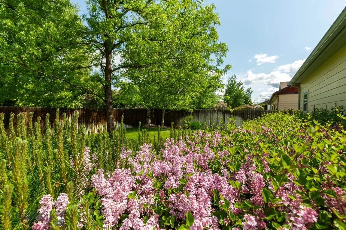 93 Cedar Shade Lane, Bozeman, Montana 59718, Bozeman, Montana 59718, 3 Bedrooms Bedrooms, ,2 BathroomsBathrooms,Residential,For Sale,93 Cedar Shade Lane, Bozeman, Montana 59718,0,406480