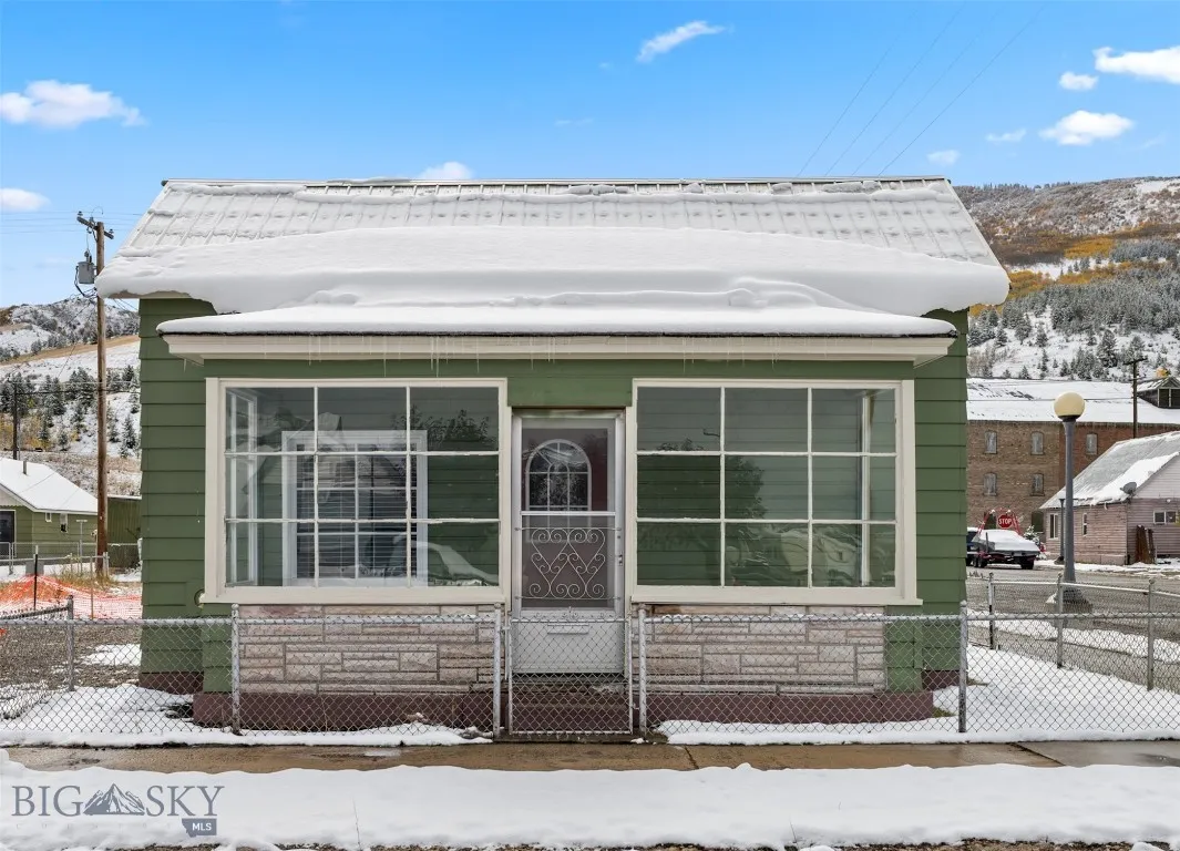 1201 E 5th, Anaconda, Montana 59711, Anaconda, Montana 59711, 2 Bedrooms Bedrooms, ,1 BathroomBathrooms,Residential,For Sale,1201 E 5th, Anaconda, Montana 59711,0,406498