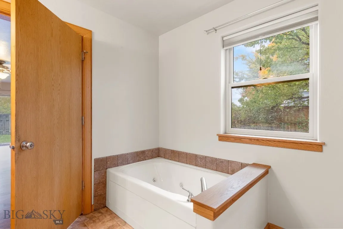 Soaking Tub
