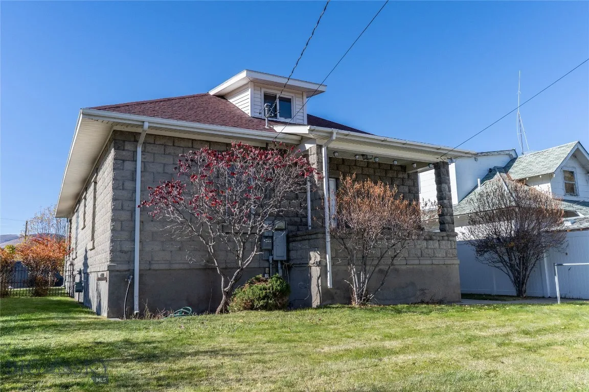 411 Pine Street, Anaconda, Montana 59711, Anaconda, Montana 59711, 4 Bedrooms Bedrooms, ,1 BathroomBathrooms,Residential,For Sale,411 Pine Street, Anaconda, Montana 59711,0,406753