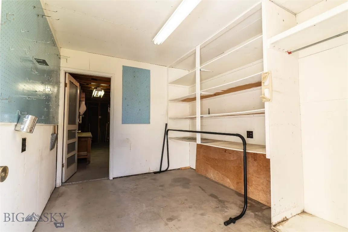 411 Pine Street, Anaconda, Montana 59711, Anaconda, Montana 59711, 4 Bedrooms Bedrooms, ,1 BathroomBathrooms,Residential,For Sale,411 Pine Street, Anaconda, Montana 59711,0,406753