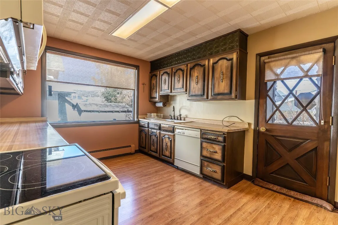 411 Pine Street, Anaconda, Montana 59711, Anaconda, Montana 59711, 4 Bedrooms Bedrooms, ,1 BathroomBathrooms,Residential,For Sale,411 Pine Street, Anaconda, Montana 59711,0,406753