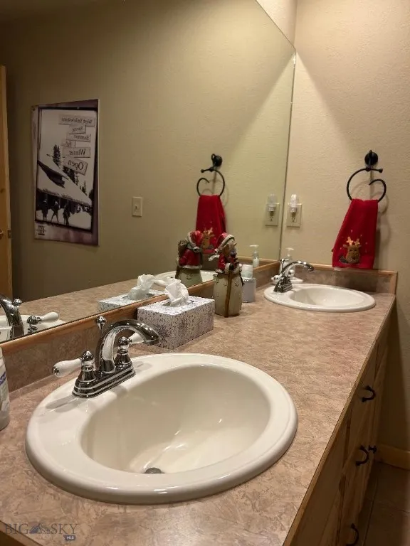 505 Gallatin, West Yellowstone, Montana 59758, West Yellowstone, Montana 59758, 4 Bedrooms Bedrooms, ,3 BathroomsBathrooms,Residential,For Sale,505 Gallatin, West Yellowstone, Montana 59758,0,406847