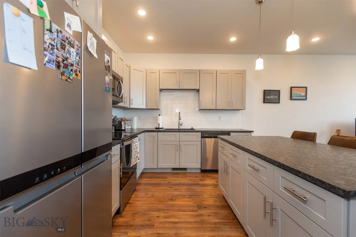 2016 S 19th C, Bozeman, Montana 59718, Bozeman, Montana 59718, 3 Bedrooms Bedrooms, ,2 BathroomsBathrooms,Residential,For Sale,2016 S 19th C, Bozeman, Montana 59718,0,406786