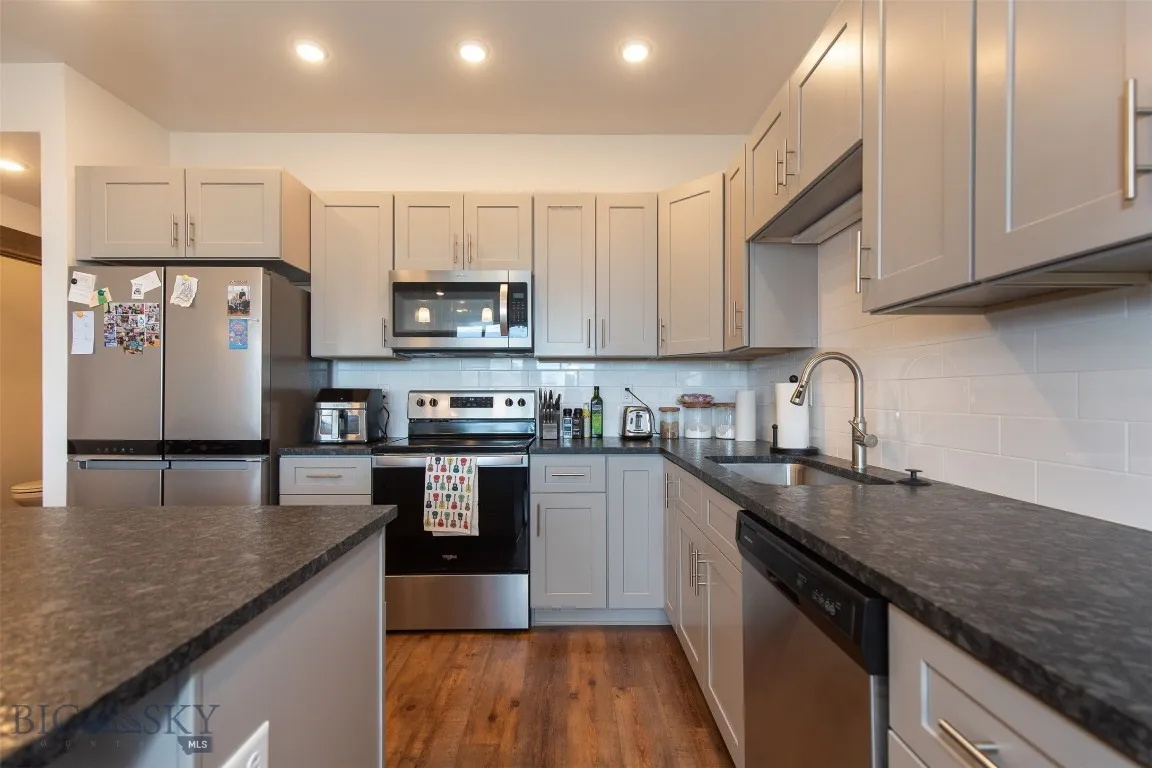 2016 S 19th C, Bozeman, Montana 59718, Bozeman, Montana 59718, 3 Bedrooms Bedrooms, ,2 BathroomsBathrooms,Residential,For Sale,2016 S 19th C, Bozeman, Montana 59718,0,406786