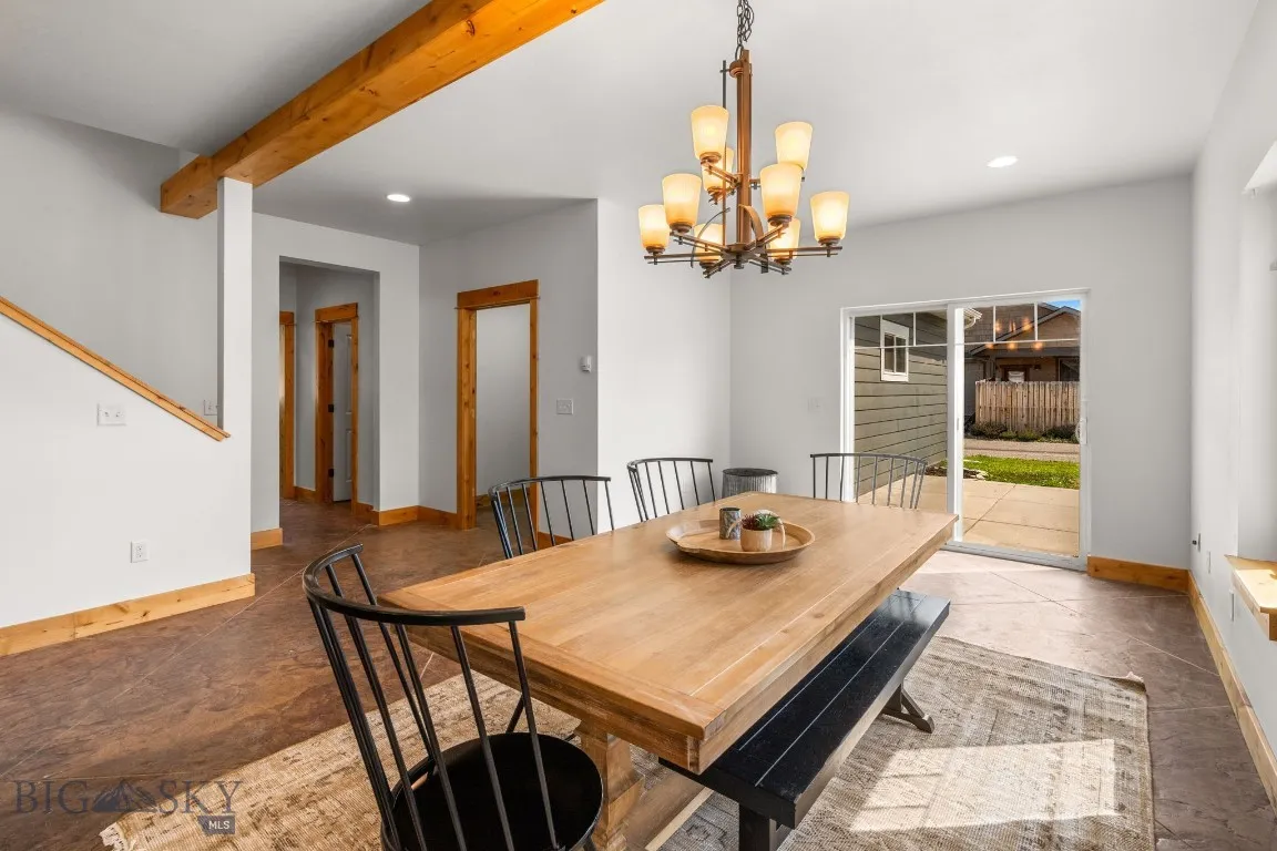 Dining area to patio
