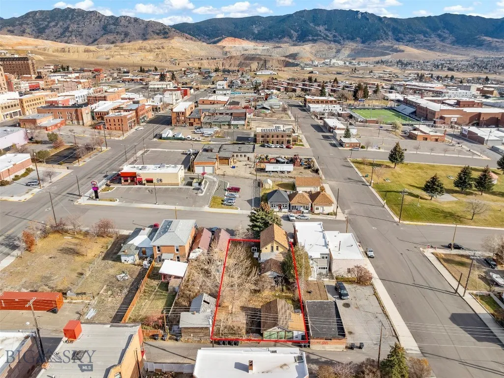 225 S Dakota, Butte, Montana 59701, Butte, Montana 59701, 3 Bedrooms Bedrooms, ,1 BathroomBathrooms,Residential,For Sale,225 S Dakota, Butte, Montana 59701,0,407033