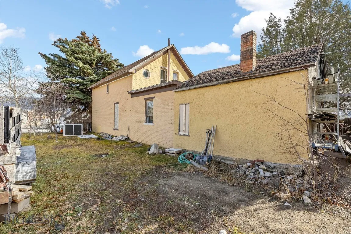 225 S Dakota, Butte, Montana 59701, Butte, Montana 59701, 3 Bedrooms Bedrooms, ,1 BathroomBathrooms,Residential,For Sale,225 S Dakota, Butte, Montana 59701,0,407033