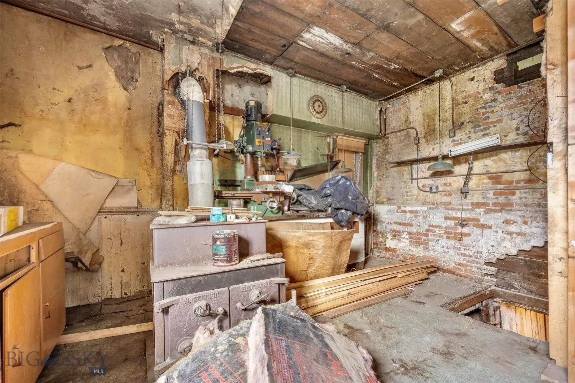 225 S Dakota, Butte, Montana 59701, Butte, Montana 59701, 3 Bedrooms Bedrooms, ,1 BathroomBathrooms,Residential,For Sale,225 S Dakota, Butte, Montana 59701,0,407033