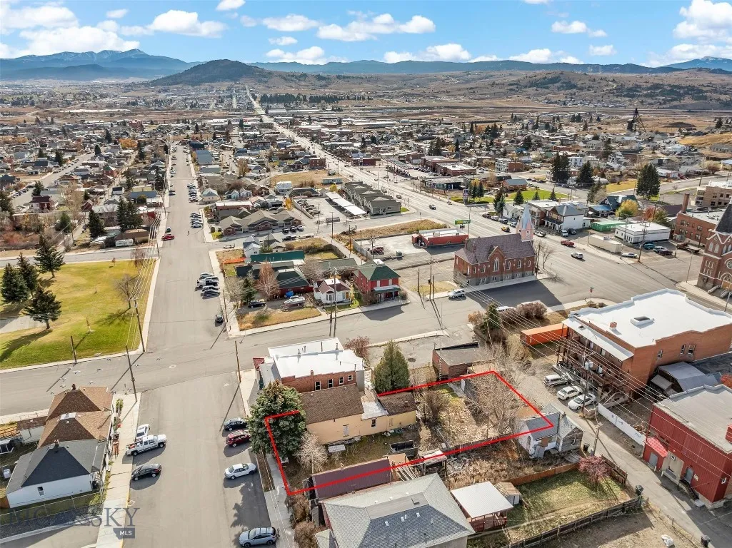 225 S Dakota, Butte, Montana 59701, Butte, Montana 59701, 3 Bedrooms Bedrooms, ,1 BathroomBathrooms,Residential,For Sale,225 S Dakota, Butte, Montana 59701,0,407033