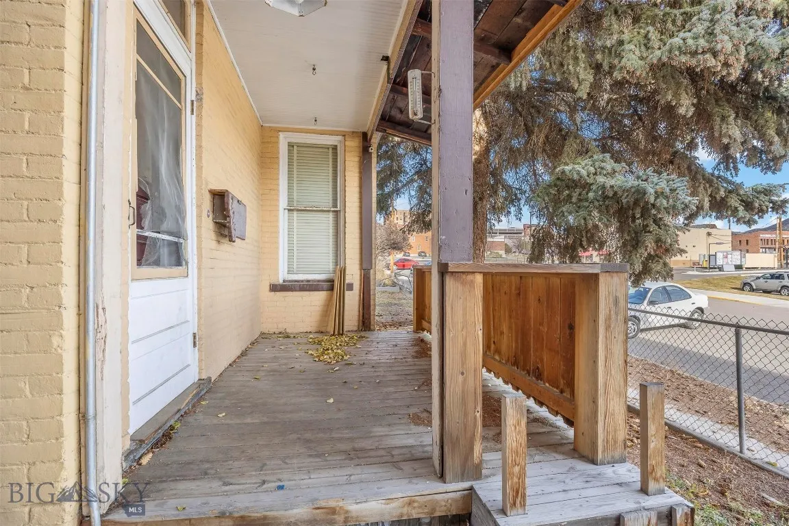 225 S Dakota, Butte, Montana 59701, Butte, Montana 59701, 3 Bedrooms Bedrooms, ,1 BathroomBathrooms,Residential,For Sale,225 S Dakota, Butte, Montana 59701,0,407033