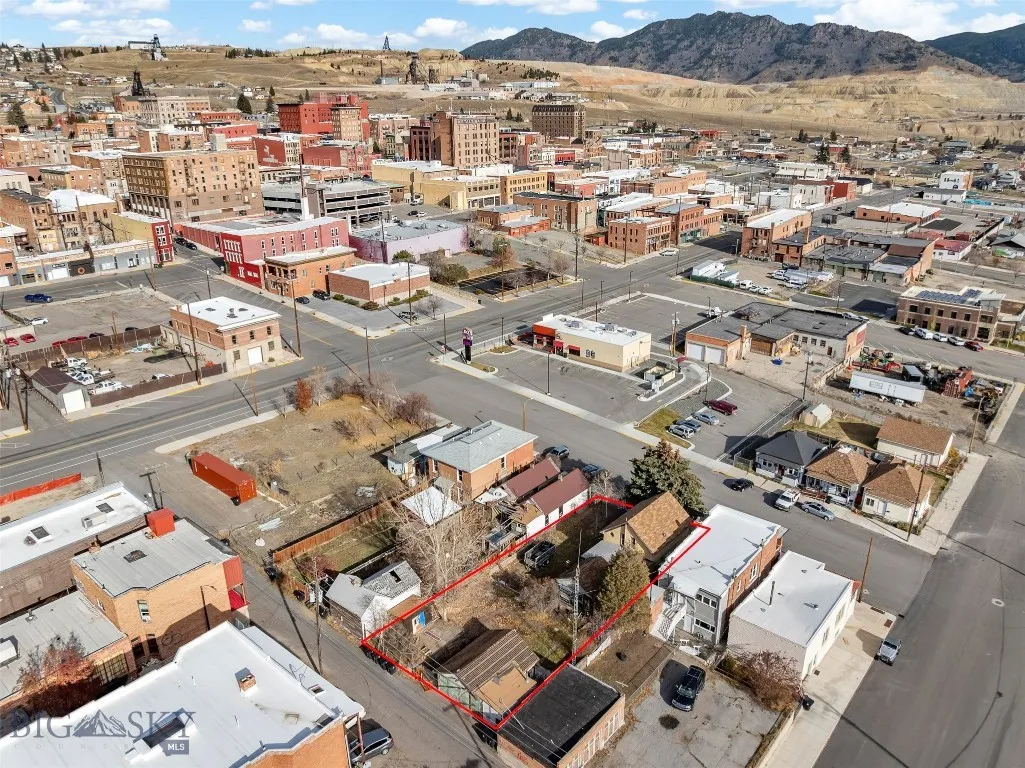 225 S Dakota, Butte, Montana 59701, Butte, Montana 59701, 3 Bedrooms Bedrooms, ,1 BathroomBathrooms,Residential,For Sale,225 S Dakota, Butte, Montana 59701,0,407033