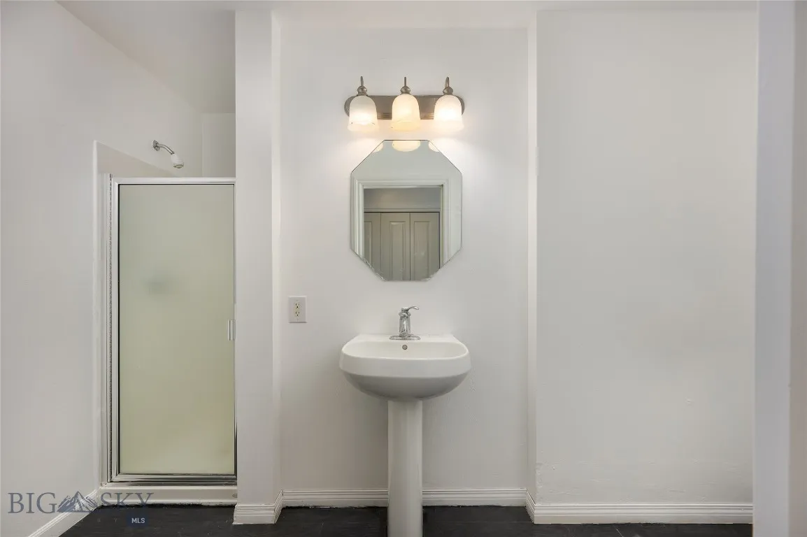 1140 N 27th Avenue 2, Bozeman, Montana 59718, Bozeman, Montana 59718, 3 Bedrooms Bedrooms, ,1 BathroomBathrooms,Residential,For Sale,1140 N 27th Avenue 2, Bozeman, Montana 59718,0,407086