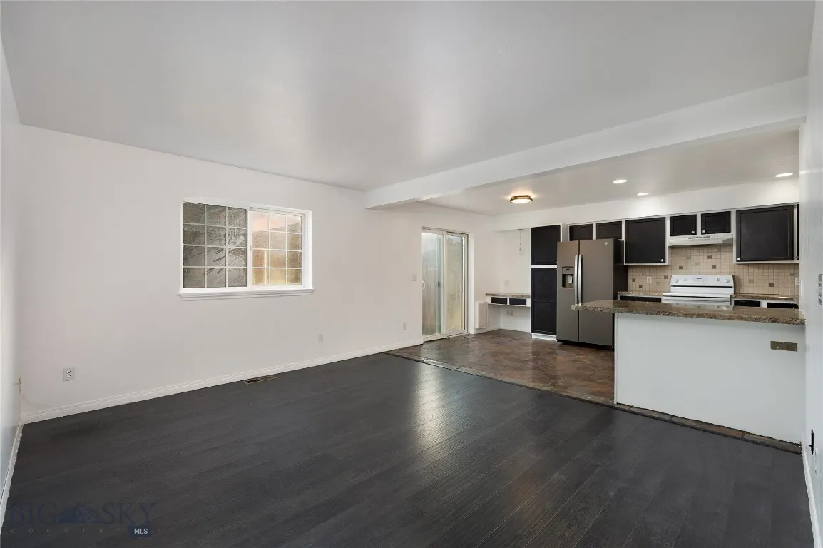 1140 N 27th Avenue 2, Bozeman, Montana 59718, Bozeman, Montana 59718, 3 Bedrooms Bedrooms, ,1 BathroomBathrooms,Residential,For Sale,1140 N 27th Avenue 2, Bozeman, Montana 59718,0,407086