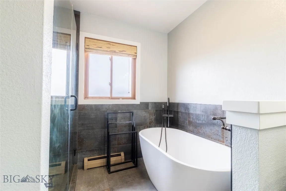 9 Hilltop Drive, Clancy, Montana 59634, Clancy, Montana 59634, 3 Bedrooms Bedrooms, ,2 BathroomsBathrooms,Residential,For Sale,9 Hilltop Drive, Clancy, Montana 59634,0,407017