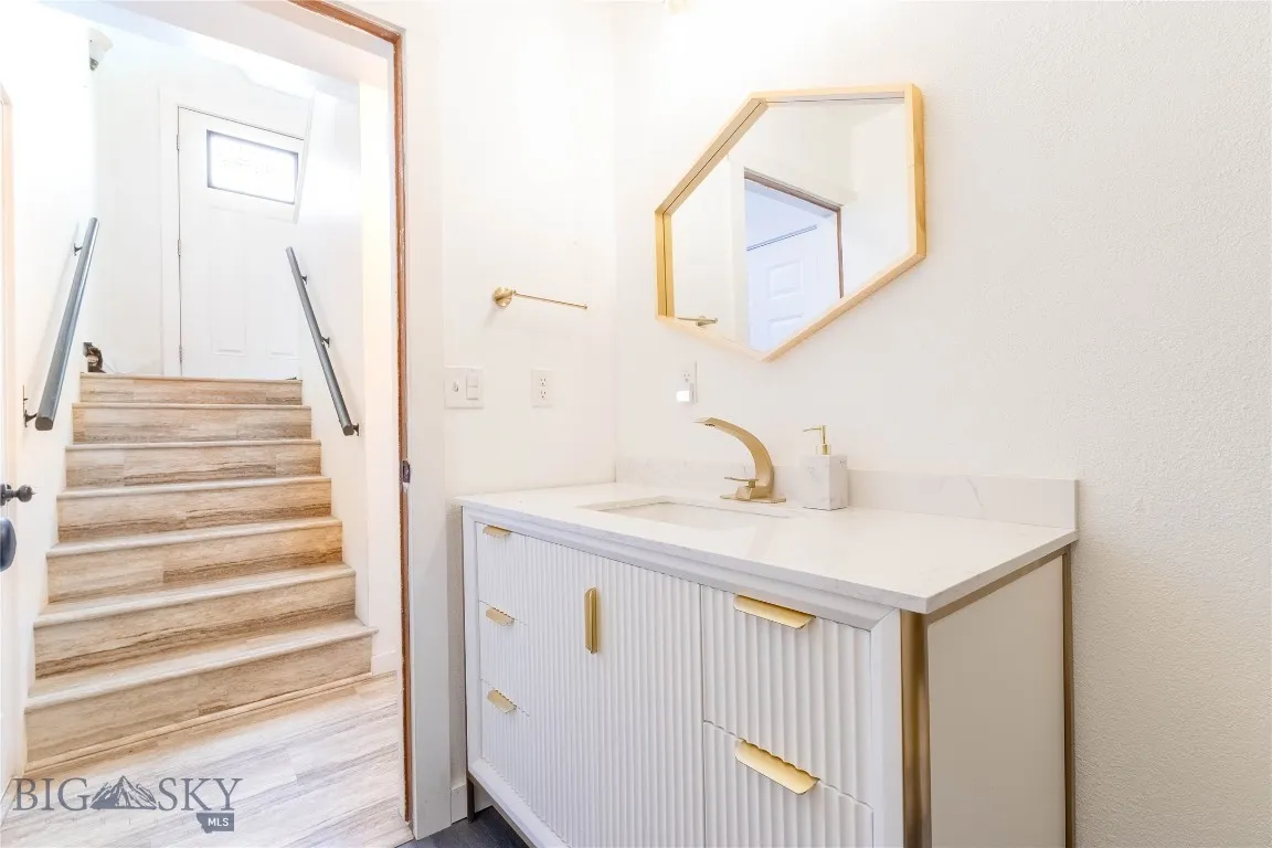 9 Hilltop Drive, Clancy, Montana 59634, Clancy, Montana 59634, 3 Bedrooms Bedrooms, ,2 BathroomsBathrooms,Residential,For Sale,9 Hilltop Drive, Clancy, Montana 59634,0,407017