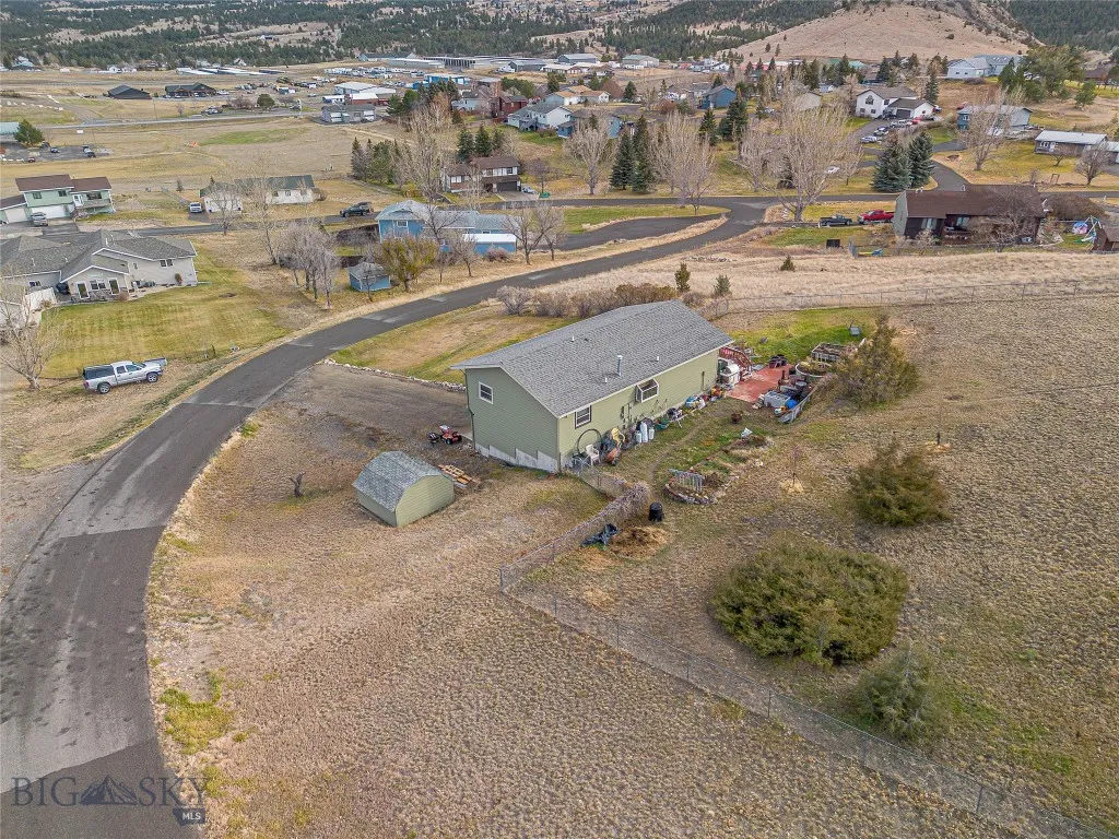 9 Hilltop Drive, Clancy, Montana 59634, Clancy, Montana 59634, 3 Bedrooms Bedrooms, ,2 BathroomsBathrooms,Residential,For Sale,9 Hilltop Drive, Clancy, Montana 59634,0,407017