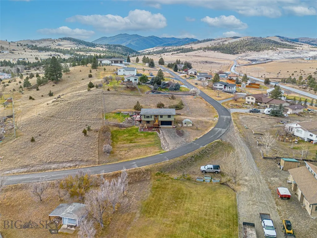 9 Hilltop Drive, Clancy, Montana 59634, Clancy, Montana 59634, 3 Bedrooms Bedrooms, ,2 BathroomsBathrooms,Residential,For Sale,9 Hilltop Drive, Clancy, Montana 59634,0,407017