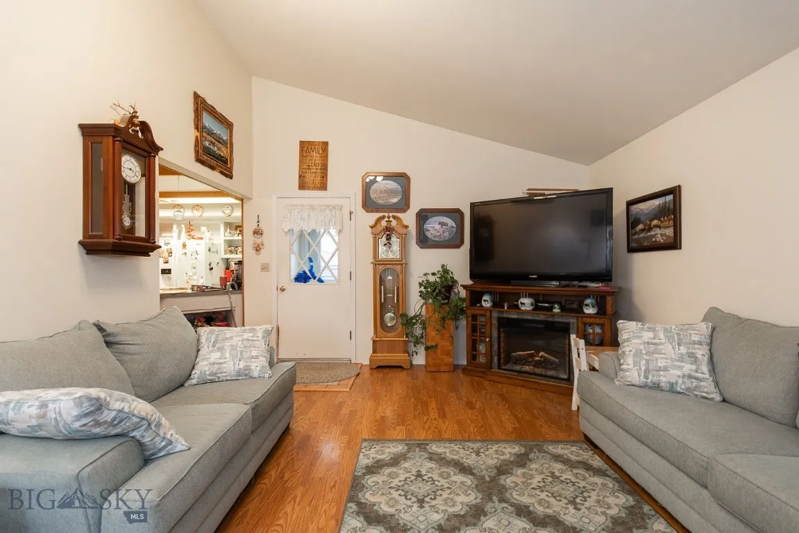 110 E Hamilton, Sheridan, Montana 59749, Sheridan, Montana 59749, 4 Bedrooms Bedrooms, ,1 BathroomBathrooms,Residential,For Sale,110 E Hamilton, Sheridan, Montana 59749,0,407205