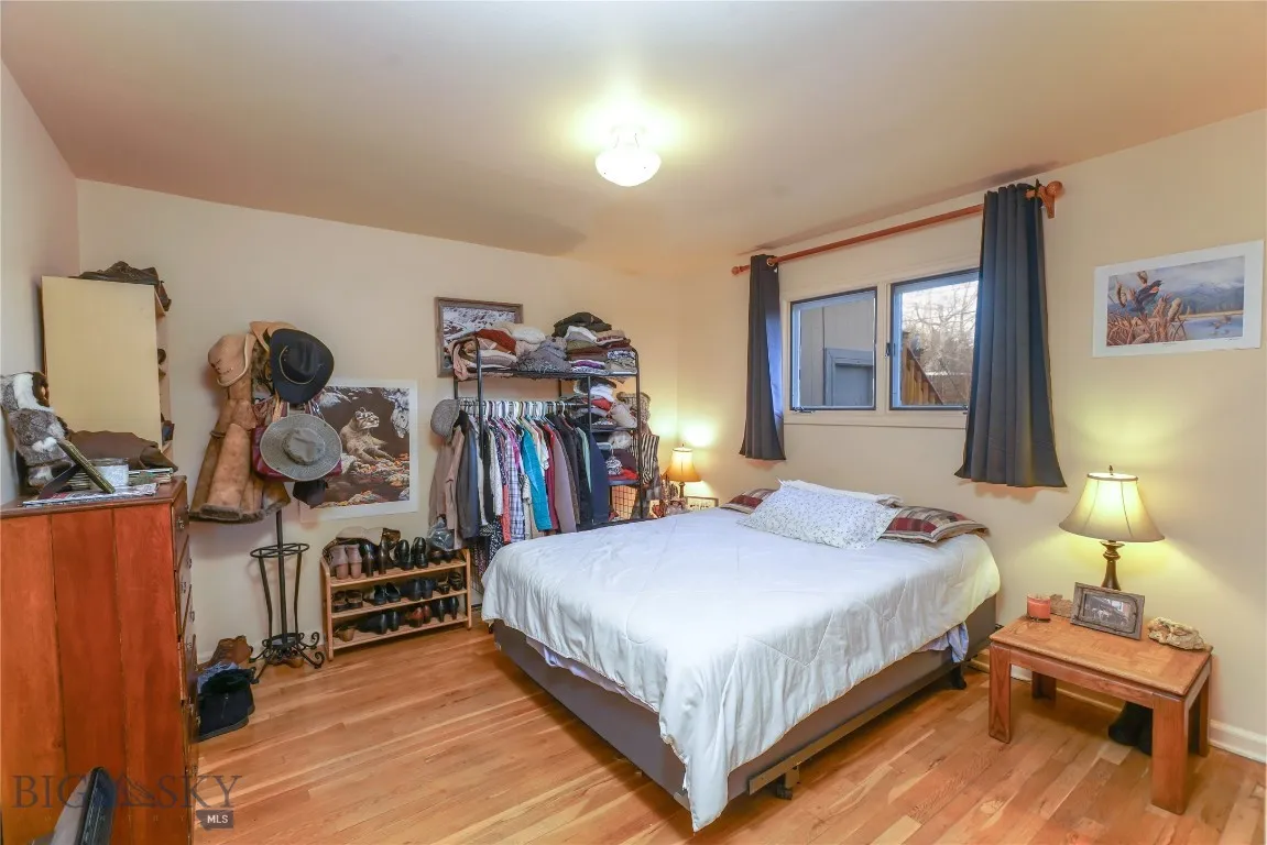 Guest Bedroom #1