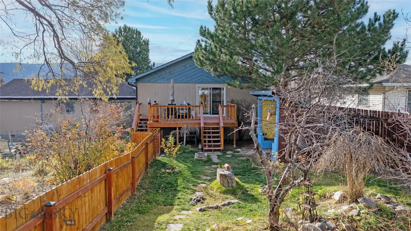 624 N 2nd Street N, Livingston, Montana 59047, Livingston, Montana 59047, 4 Bedrooms Bedrooms, ,1 BathroomBathrooms,Residential,For Sale,624 N 2nd Street N, Livingston, Montana 59047,0,407273