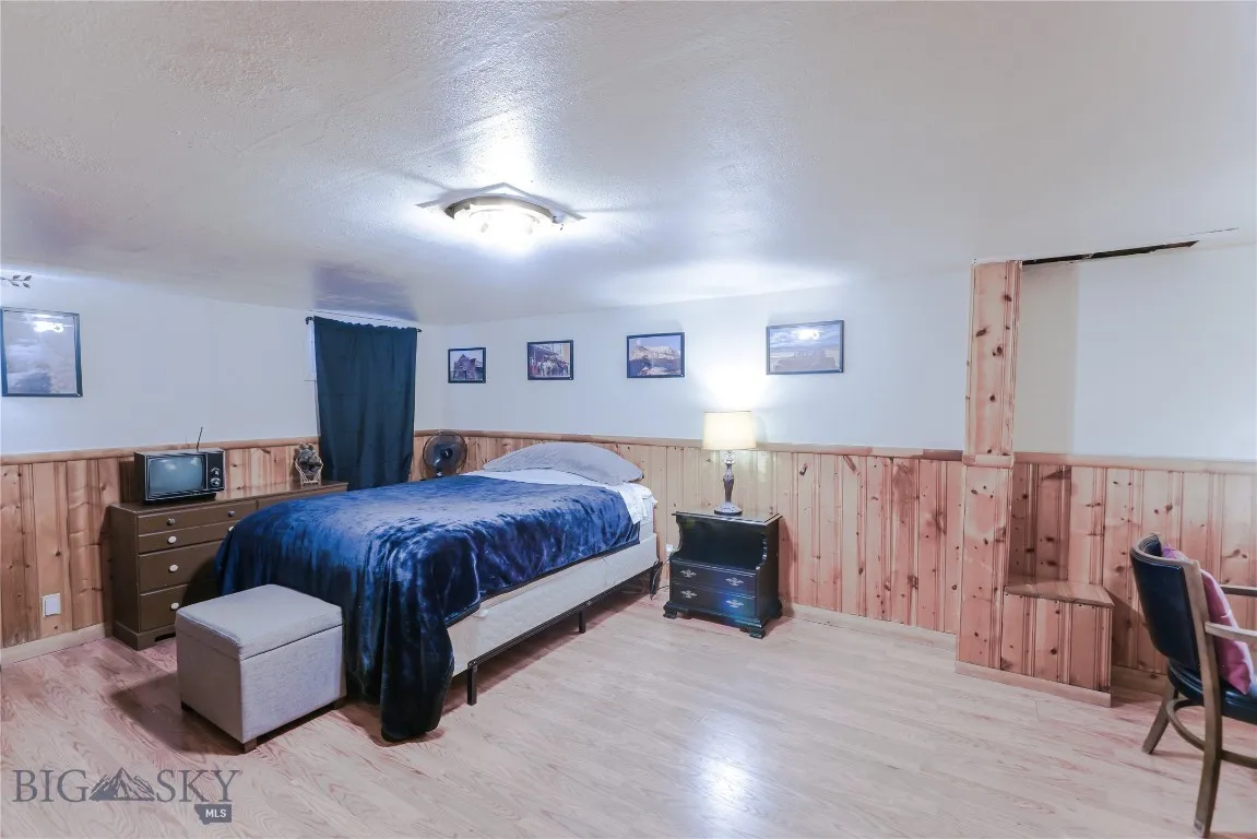 Guest Bedroom #2