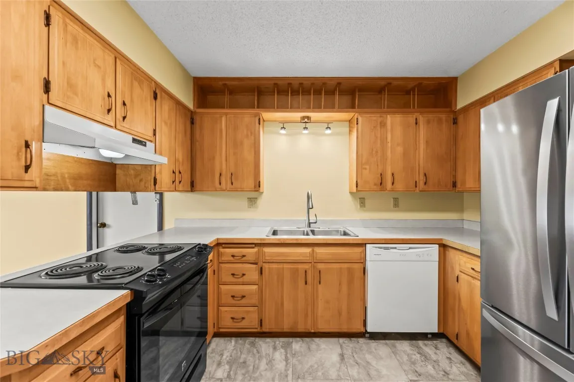 526 N 10th, Bozeman, Montana 59715, Bozeman, Montana 59715, 4 Bedrooms Bedrooms, ,2 BathroomsBathrooms,Residential,For Sale,526 N 10th, Bozeman, Montana 59715,0,407279