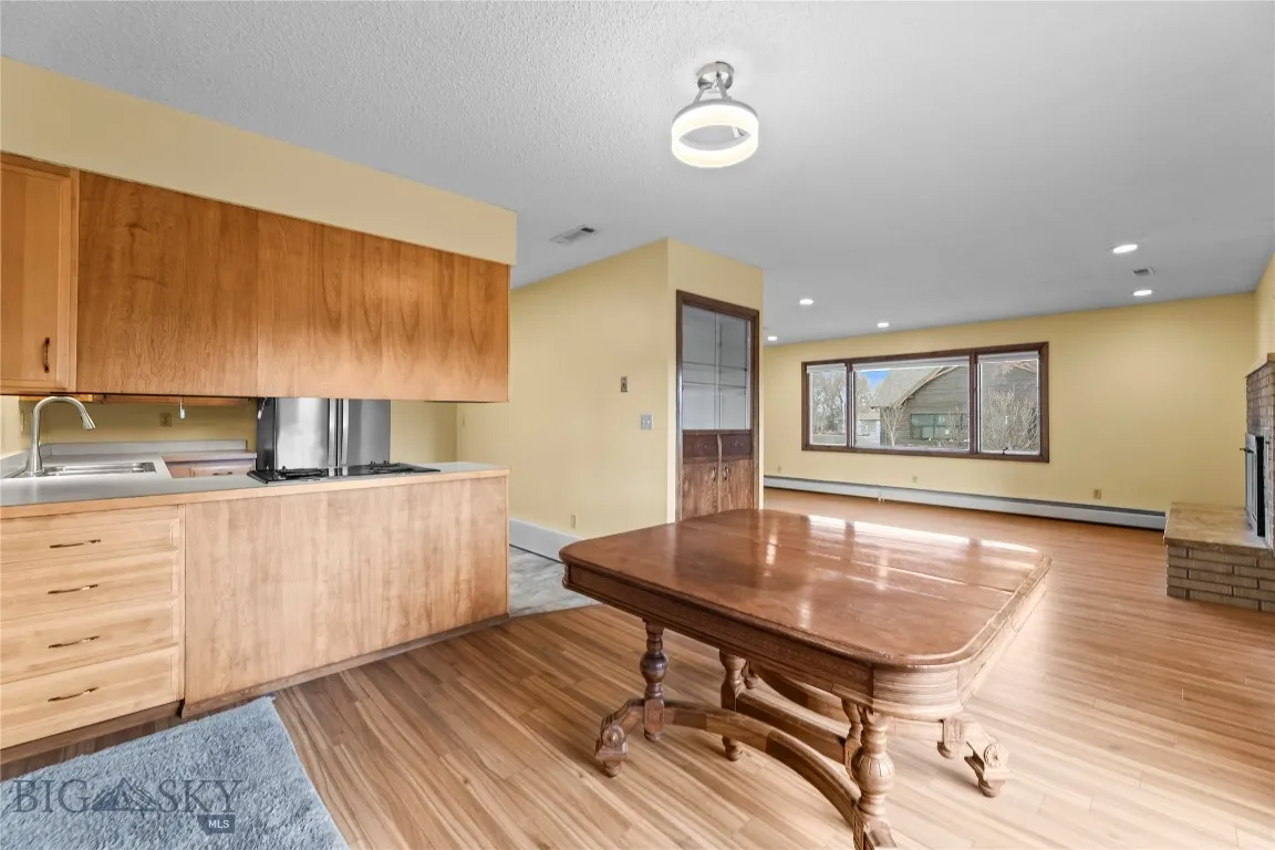 526 N 10th, Bozeman, Montana 59715, Bozeman, Montana 59715, 4 Bedrooms Bedrooms, ,2 BathroomsBathrooms,Residential,For Sale,526 N 10th, Bozeman, Montana 59715,0,407279