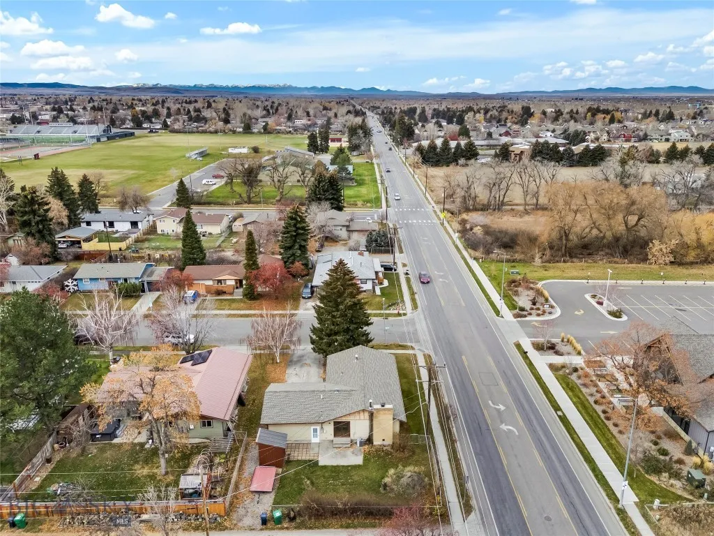 526 N 10th, Bozeman, Montana 59715, Bozeman, Montana 59715, 4 Bedrooms Bedrooms, ,2 BathroomsBathrooms,Residential,For Sale,526 N 10th, Bozeman, Montana 59715,0,407279