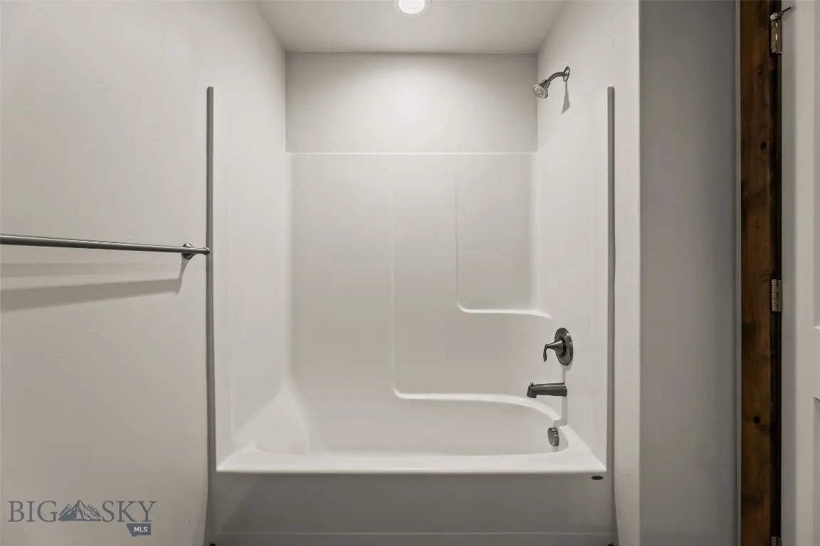 1103 Baxter Creek Way B, Bozeman, Montana 59718, Bozeman, Montana 59718, 3 Bedrooms Bedrooms, ,2 BathroomsBathrooms,Residential,For Sale,1103 Baxter Creek Way B, Bozeman, Montana 59718,0,407333