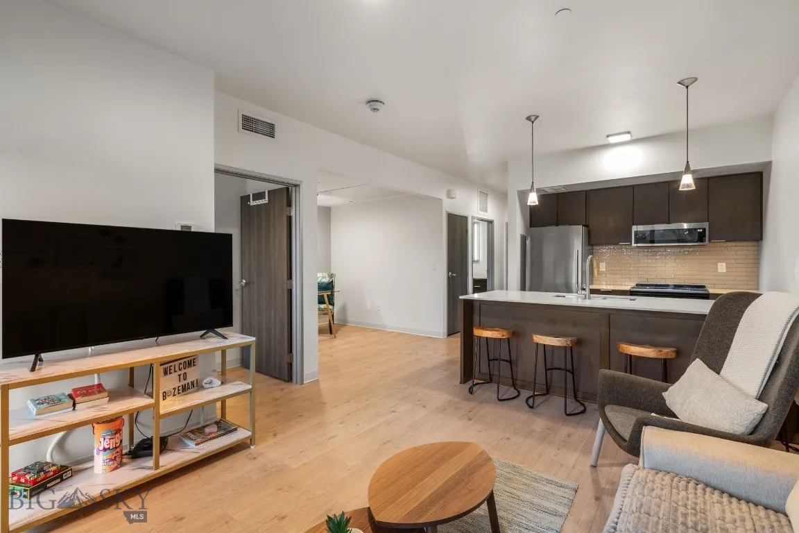 718 W Babcock Street 403, Bozeman, Montana 59718, Bozeman, Montana 59718, 1 Bedroom Bedrooms, ,Residential,For Sale,718 W Babcock Street 403, Bozeman, Montana 59718,0,407615