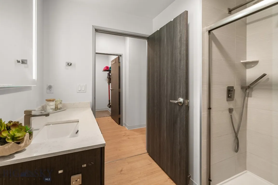 718 W Babcock Street 403, Bozeman, Montana 59718, Bozeman, Montana 59718, 1 Bedroom Bedrooms, ,Residential,For Sale,718 W Babcock Street 403, Bozeman, Montana 59718,0,407615