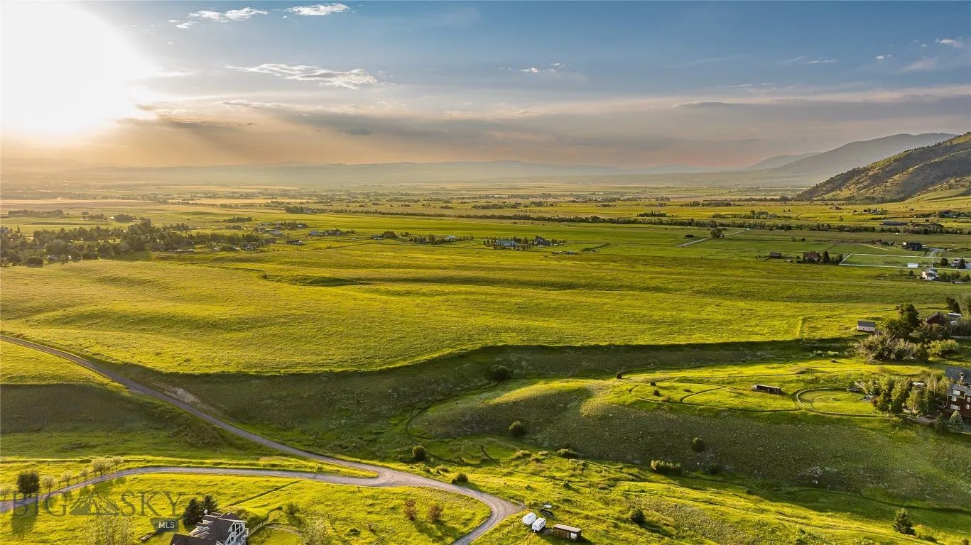 555 Glory Lane, Bozeman, Montana 59715, Bozeman, Montana 59715, 4 Bedrooms Bedrooms, ,3 BathroomsBathrooms,Residential,For Sale,555 Glory Lane, Bozeman, Montana 59715,0,407650