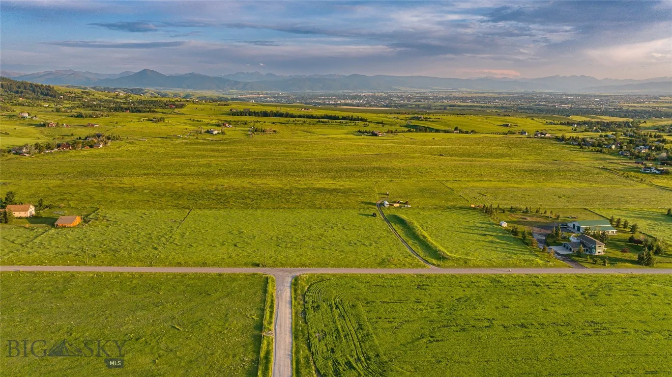 555 Glory Lane, Bozeman, Montana 59715, Bozeman, Montana 59715, 4 Bedrooms Bedrooms, ,3 BathroomsBathrooms,Residential,For Sale,555 Glory Lane, Bozeman, Montana 59715,0,407650