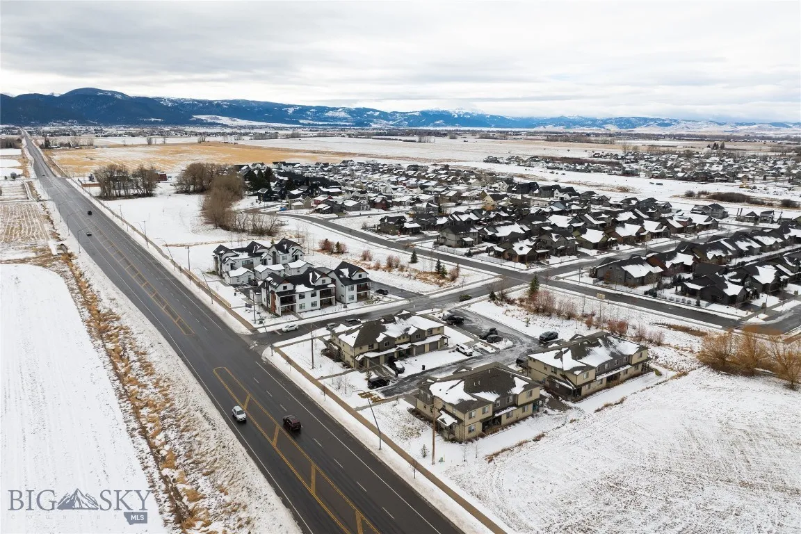 1935 Southbridge Drive B, Bozeman, Montana 59718, Bozeman, Montana 59718, 3 Bedrooms Bedrooms, ,2 BathroomsBathrooms,Residential,For Sale,1935 Southbridge Drive B, Bozeman, Montana 59718,0,407748