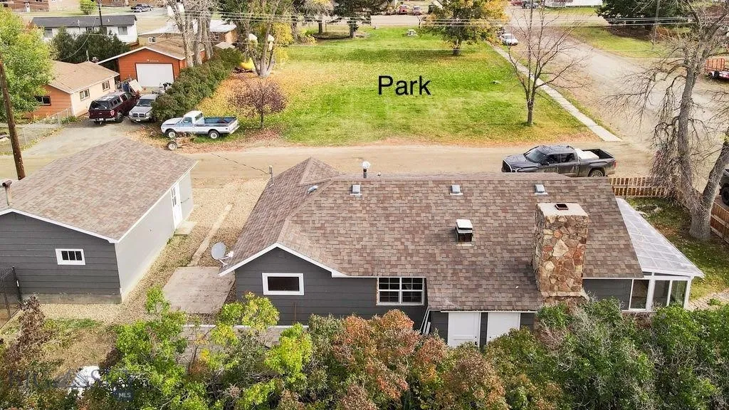 210 W Hamilton, Sheridan, Montana 59749, Sheridan, Montana 59749, 2 Bedrooms Bedrooms, ,1 BathroomBathrooms,Residential,For Sale,210 W Hamilton, Sheridan, Montana 59749,0,407806