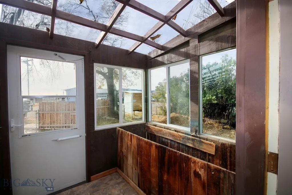 210 W Hamilton, Sheridan, Montana 59749, Sheridan, Montana 59749, 2 Bedrooms Bedrooms, ,1 BathroomBathrooms,Residential,For Sale,210 W Hamilton, Sheridan, Montana 59749,0,407806