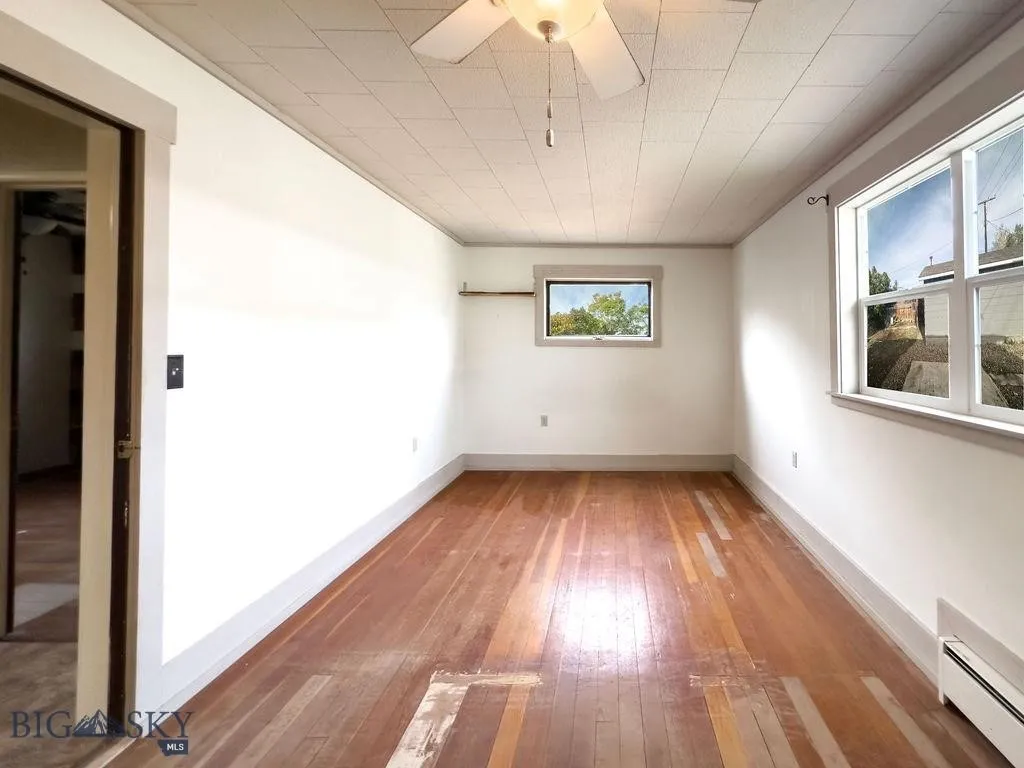 210 W Hamilton, Sheridan, Montana 59749, Sheridan, Montana 59749, 2 Bedrooms Bedrooms, ,1 BathroomBathrooms,Residential,For Sale,210 W Hamilton, Sheridan, Montana 59749,0,407806