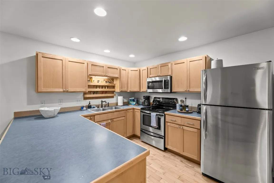 760 Rogers Way D, Bozeman, Montana 59718, Bozeman, Montana 59718, 3 Bedrooms Bedrooms, ,2 BathroomsBathrooms,Residential,For Sale,760 Rogers Way D, Bozeman, Montana 59718,0,407813