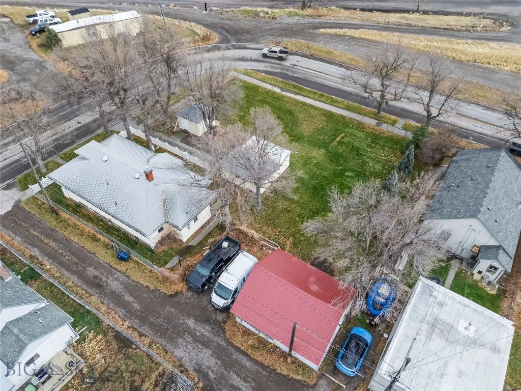 405 N C Street, Livingston, Montana 59047, Livingston, Montana 59047, 2 Bedrooms Bedrooms, ,1 BathroomBathrooms,Residential,For Sale,405 N C Street, Livingston, Montana 59047,0,407856
