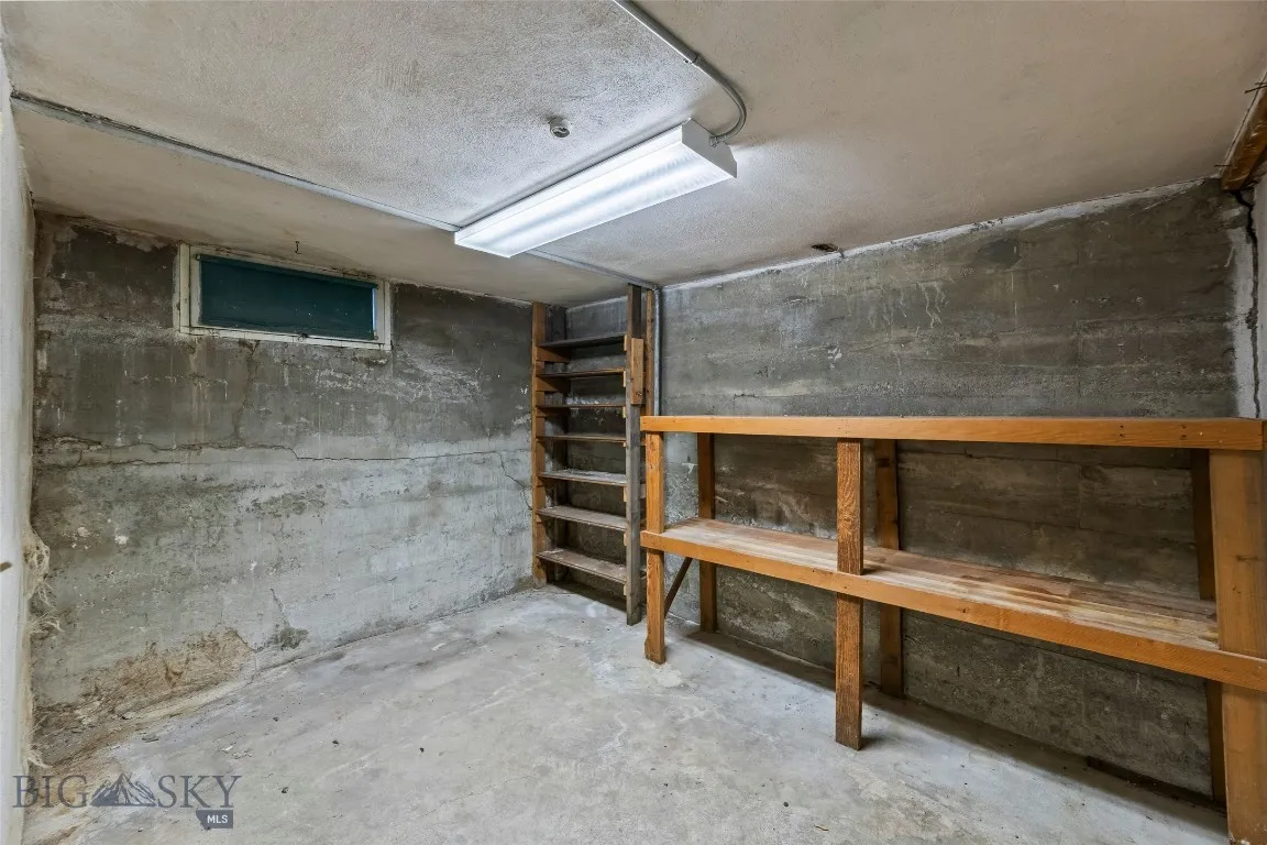 405 N C Street, Livingston, Montana 59047, Livingston, Montana 59047, 2 Bedrooms Bedrooms, ,1 BathroomBathrooms,Residential,For Sale,405 N C Street, Livingston, Montana 59047,0,407856