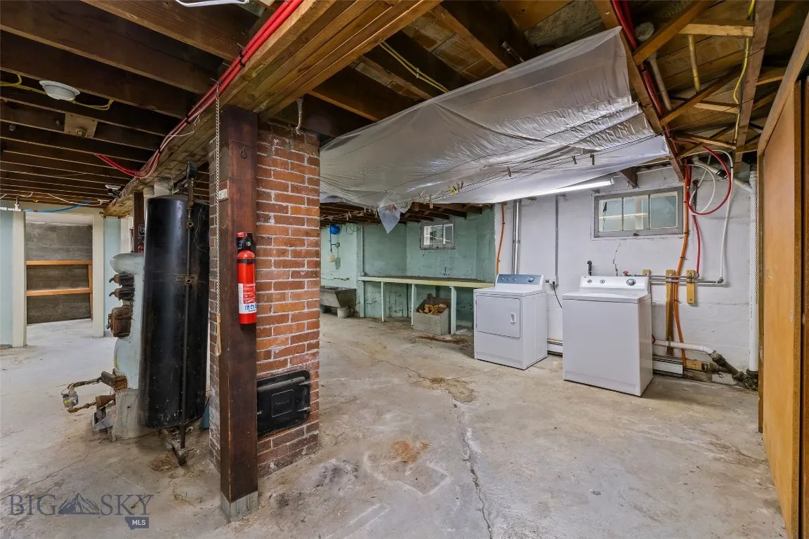 405 N C Street, Livingston, Montana 59047, Livingston, Montana 59047, 2 Bedrooms Bedrooms, ,1 BathroomBathrooms,Residential,For Sale,405 N C Street, Livingston, Montana 59047,0,407856
