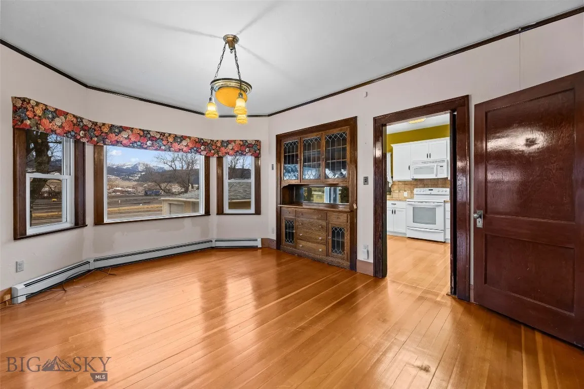 405 N C Street, Livingston, Montana 59047, Livingston, Montana 59047, 2 Bedrooms Bedrooms, ,1 BathroomBathrooms,Residential,For Sale,405 N C Street, Livingston, Montana 59047,0,407856