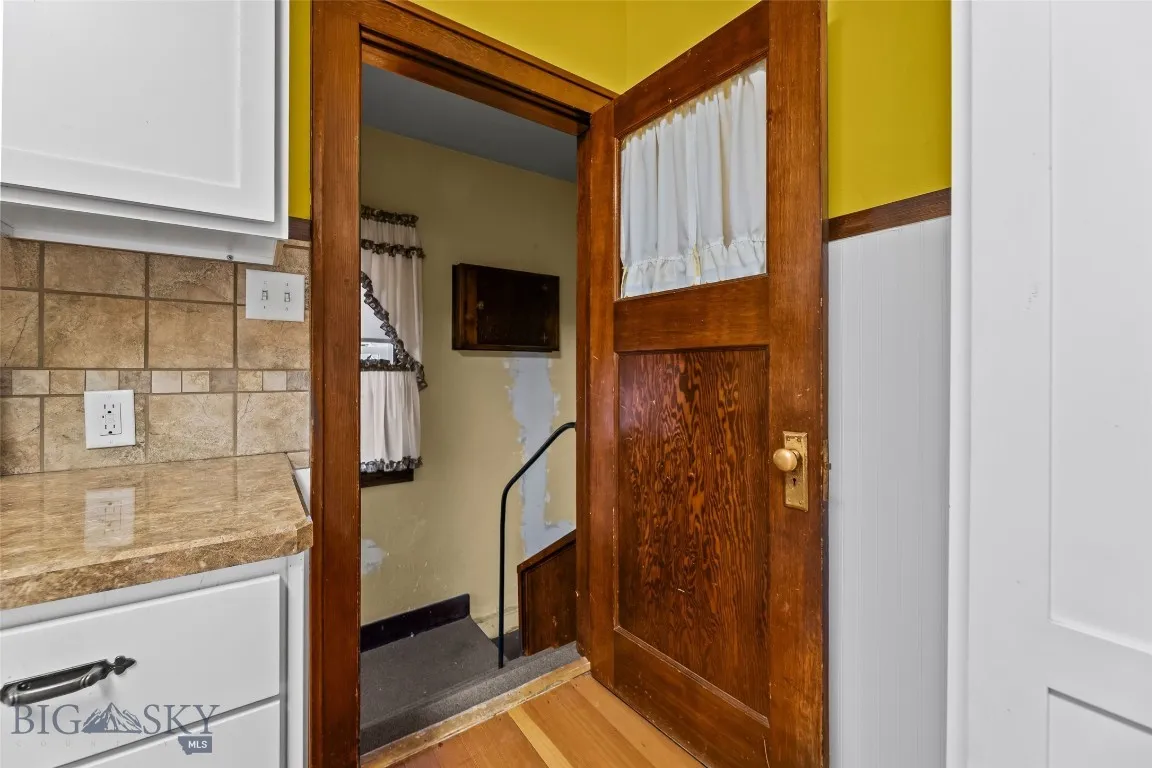 405 N C Street, Livingston, Montana 59047, Livingston, Montana 59047, 2 Bedrooms Bedrooms, ,1 BathroomBathrooms,Residential,For Sale,405 N C Street, Livingston, Montana 59047,0,407856