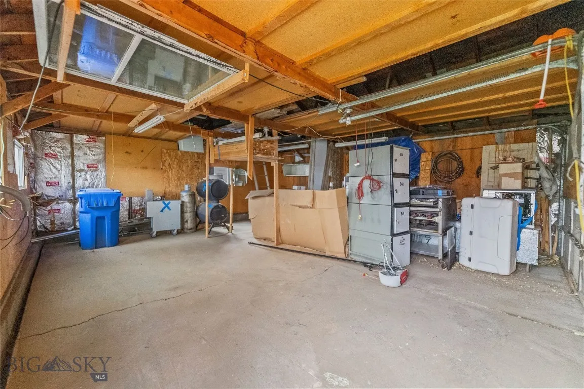 405 N C Street, Livingston, Montana 59047, Livingston, Montana 59047, 2 Bedrooms Bedrooms, ,1 BathroomBathrooms,Residential,For Sale,405 N C Street, Livingston, Montana 59047,0,407856