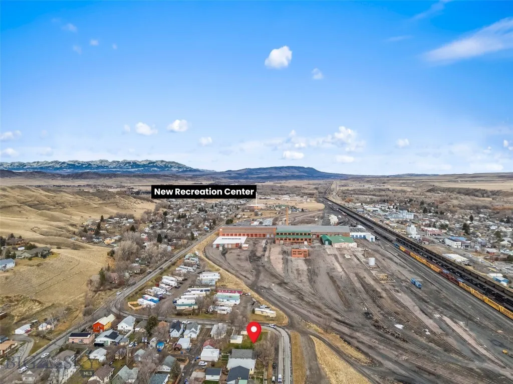 405 N C Street, Livingston, Montana 59047, Livingston, Montana 59047, 2 Bedrooms Bedrooms, ,1 BathroomBathrooms,Residential,For Sale,405 N C Street, Livingston, Montana 59047,0,407856
