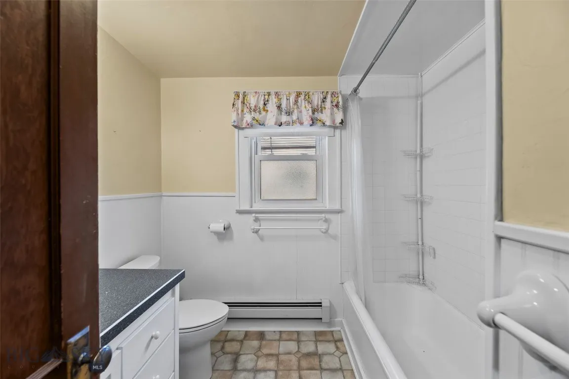 405 N C Street, Livingston, Montana 59047, Livingston, Montana 59047, 2 Bedrooms Bedrooms, ,1 BathroomBathrooms,Residential,For Sale,405 N C Street, Livingston, Montana 59047,0,407856