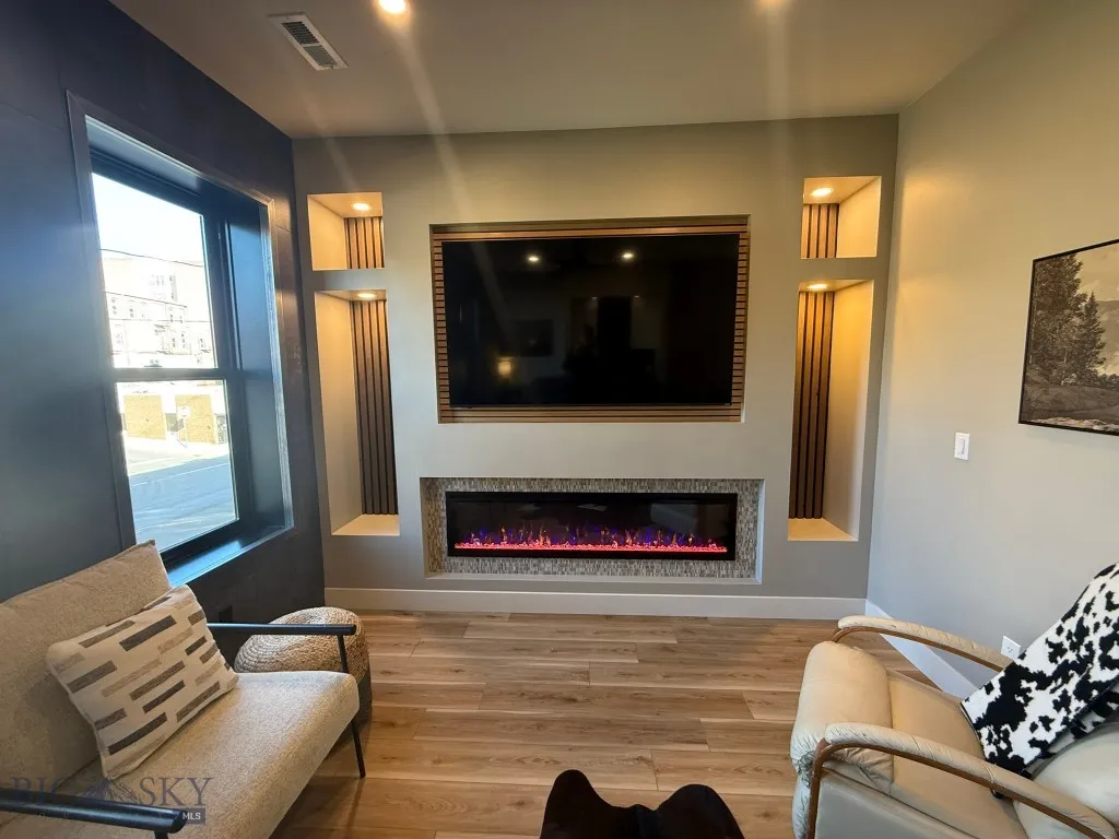 114 W Park 114a, Butte, Montana 59701, Butte, Montana 59701, 1 Bedroom Bedrooms, ,1 BathroomBathrooms,Residential,For Sale,114 W Park 114a, Butte, Montana 59701,0,408049